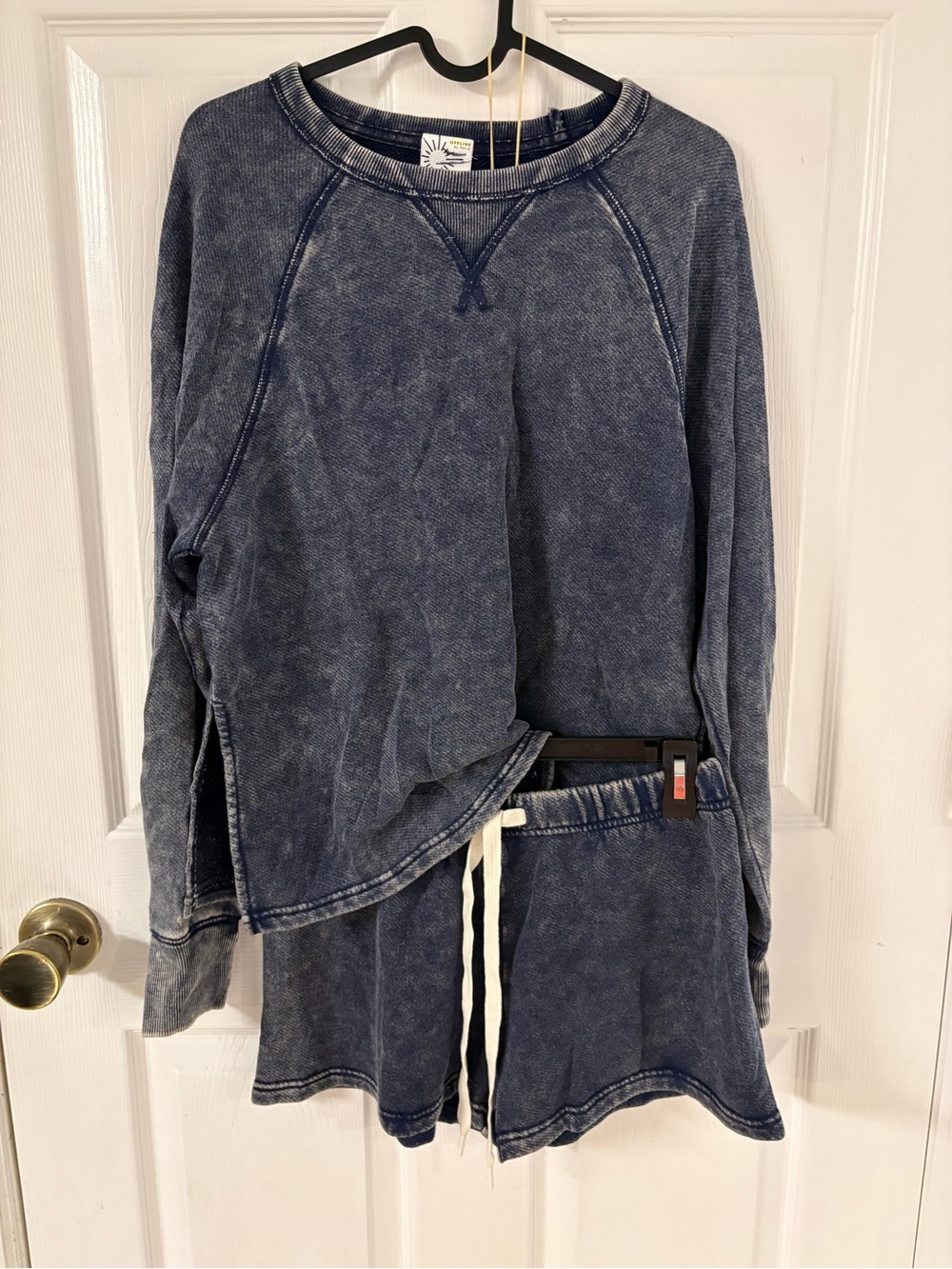 NEW aerie Blue Washed Long-Sleeve crewneck sweatshirt and Shorts Set
